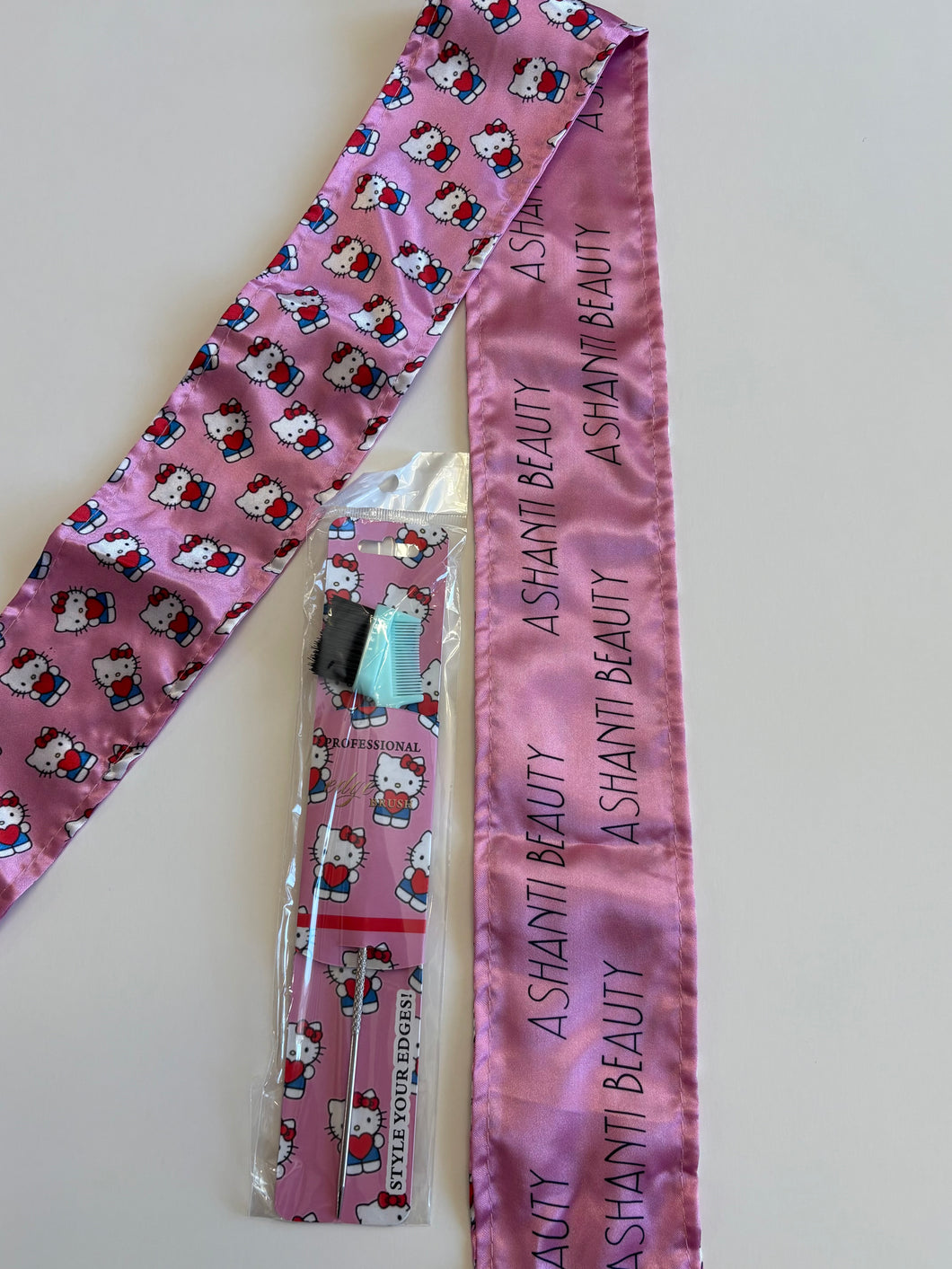 HELLO KITTY “LOVE” EDGE WRAP